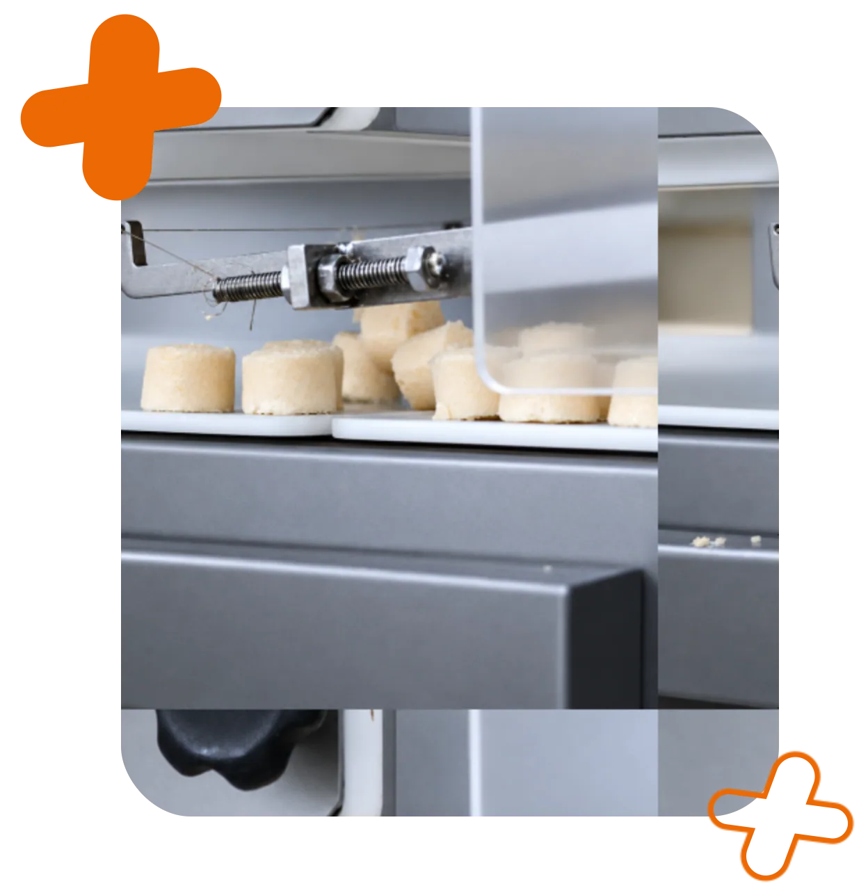 Forno com produtos Queijo Mais